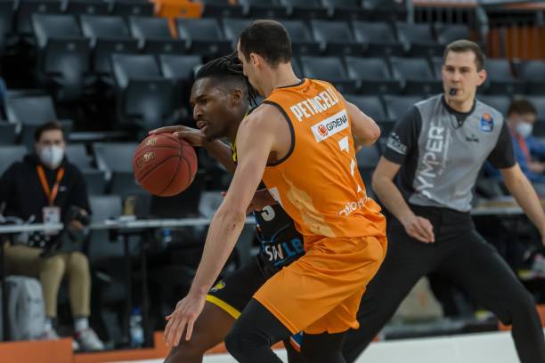 特别是在防 特别是在防