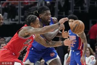 处于聚光灯 处于聚光灯